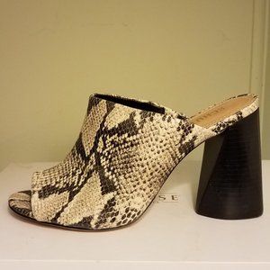$86 NEW - SCHUTZ Dorothy Sandal / Mule